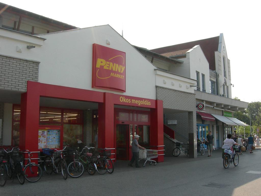 Hary Hotel Kecskemét Extérieur photo