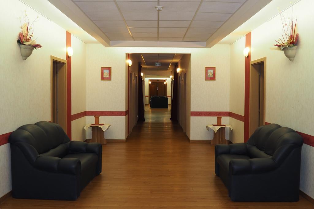 Hary Hotel Kecskemét Extérieur photo