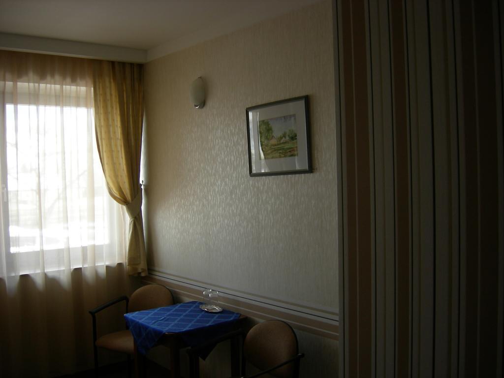 Hary Hotel Kecskemét Chambre photo